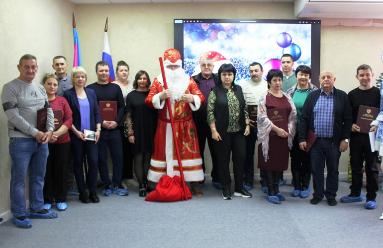 Новогодние награды коллективу Армавирской биофабрики